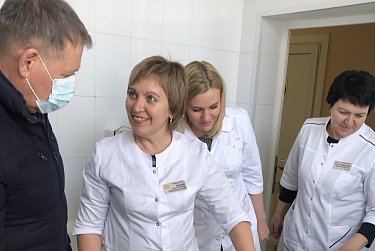 Холодильники для вакцин переданы в поликлиники 1-й горбольницы